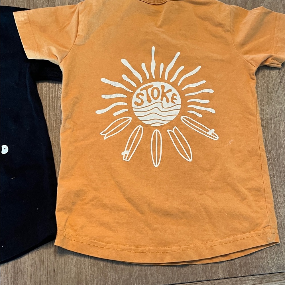 Two Little Surfer Dude Teeshirts size 2T - Picture 7 of 9